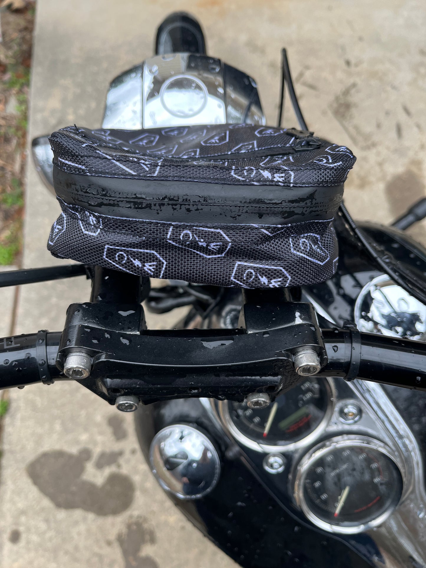 Wretched bar bag