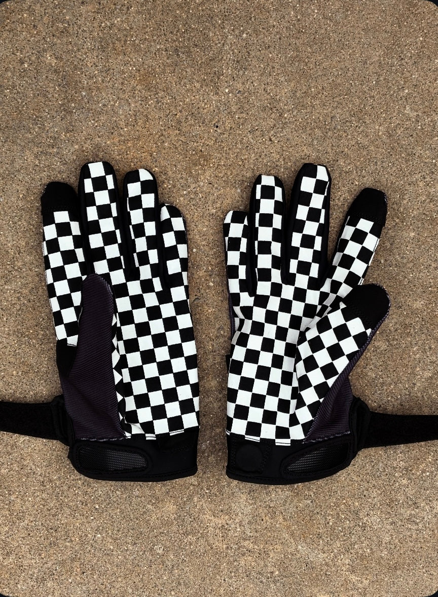 Good luck don't die gloves