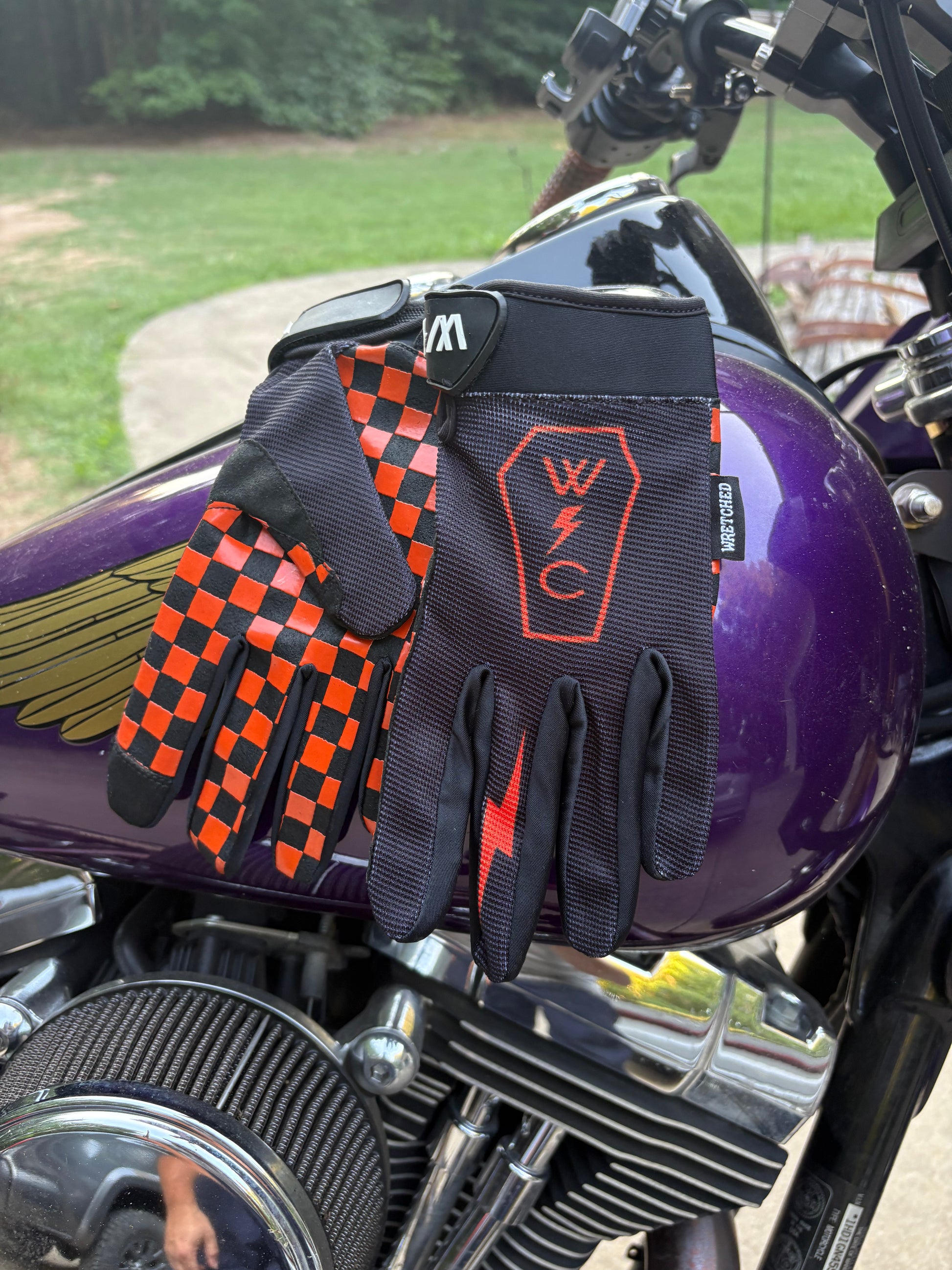 Checkerboard gloves
